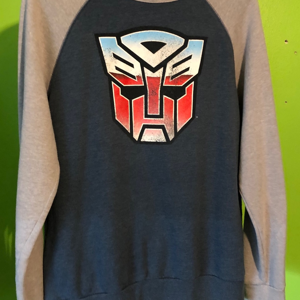 Sweatshirt
